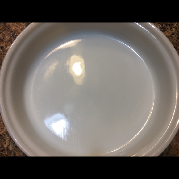 Fire King Milk Glass Casserole Dish 1QT - Picture 6 of 6